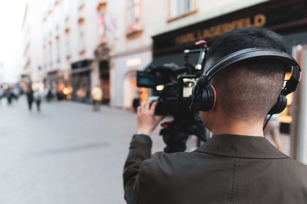 cameraman at work 2022 02 22 04 23 29 utc